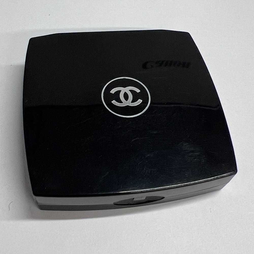 Chanel Opale Ivory Ombré Le Chanel Eyeshadow - Picture 2 of 3